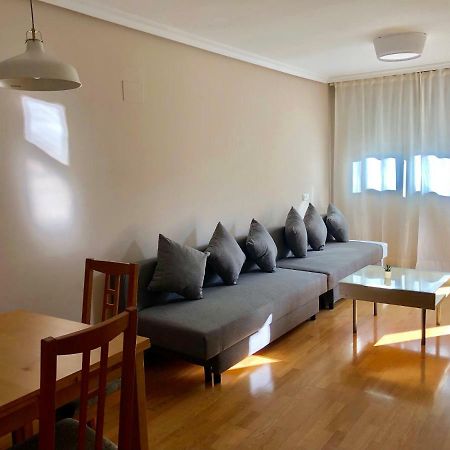 New Apartments Airport Ifema Madrid Exteriör bild