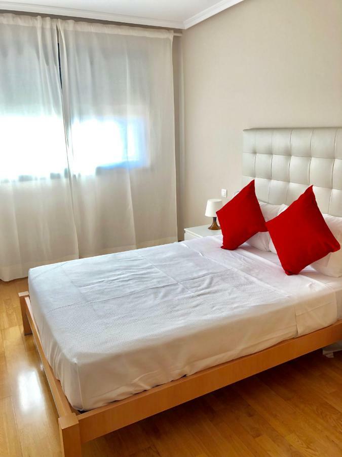New Apartments Airport Ifema Madrid Exteriör bild
